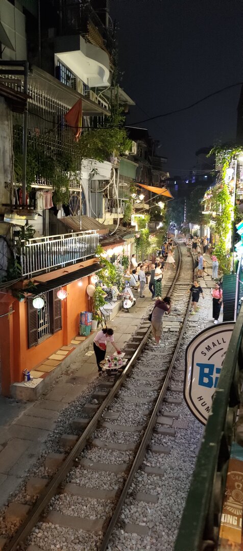 June 2023, Hanoi Vietnam - P_20230607_203224.jpg